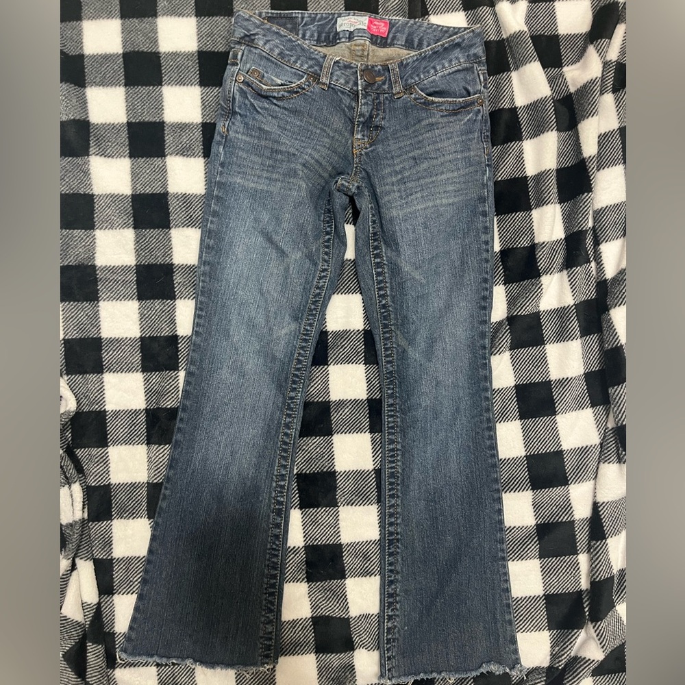 SOLD Low-Rise y2k Aeropostal Jeans w/ distressing at ends